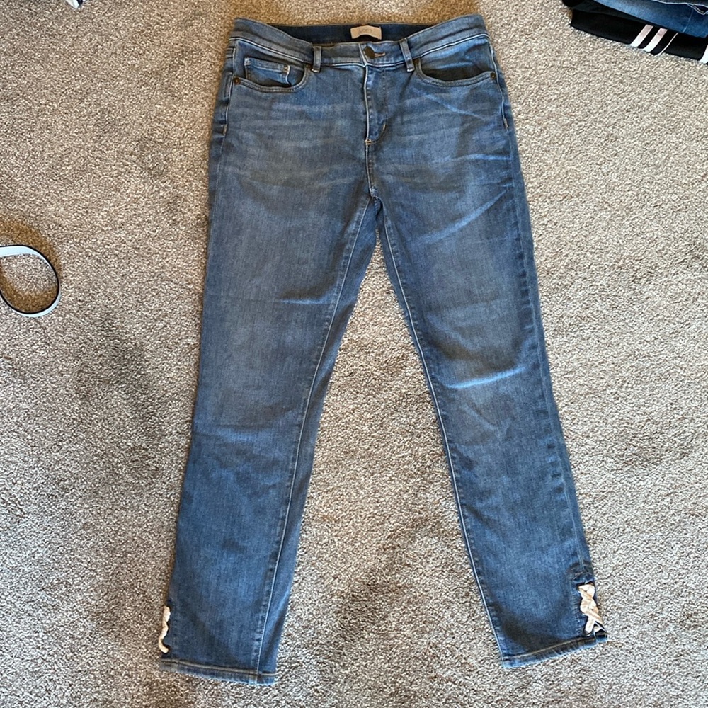 Loft modern skinny jeans size 6.